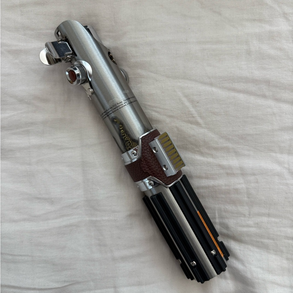 Star Wars Skywalker Lightsaber - Picture 4 of 5